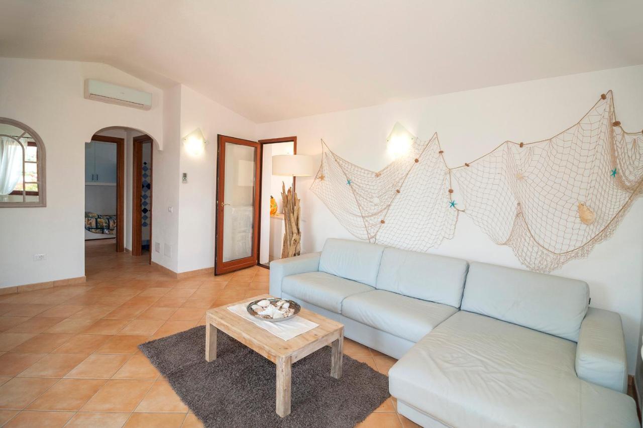 I Villini Di Baia Sant'Anna Apartment Budoni Luaran gambar